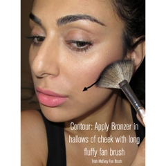 Cọ quạt Fan Brush của Real Techniques