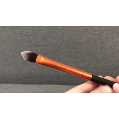 Cọ nền Real Techniques Foundation Brush