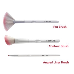 Cọ kẻ mắt, chân mày Wet n Wild Angled Liner Brush