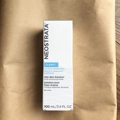 Tẩy tế bào chết hoá học Neostrata Clarify Oily Skin Solution AHA8