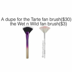Cọ quạt Wet n Wild Fan Brush