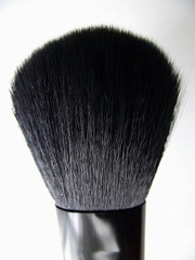 Cọ má hồng ELF Studio Blush Brush