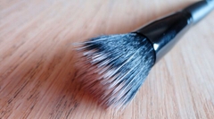 Cọ đánh kem nền ELF Stipple Brush