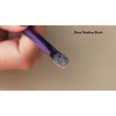 Cọ mắt Real Techniques Base Shadow Brush