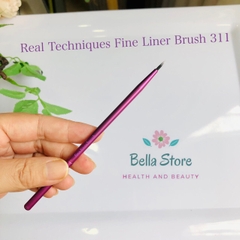 Cọ kẻ mắt eyeliner siêu mảnh Real Techniques Fine Liner Brush