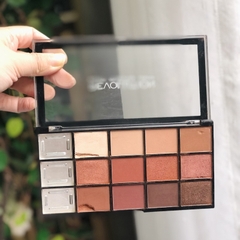 Bảng Mắt REVOLUTION RELOADED NEUTRALS 2 Và ICONIC FEVER