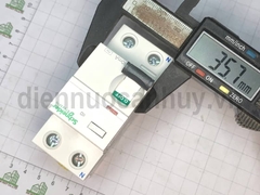 Át chống giật Schneider 2P63A A9R71263