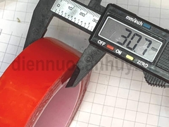 Băng keo 2 mặt 3M chịu nhiệt bản rộng 3cm dài khoảng 5m. Keo dán đa năng dán vật dụng gia đình, phụ kiện ô tô