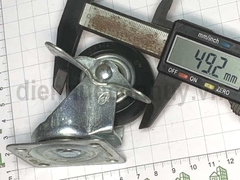 Bánh xe tủ giường cao su phi 50 cao 60 có khóa đế vuông xoay (5x6 cm)
