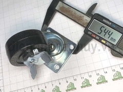 Bánh xe cao su có khóa đế vuông xoay phi 50 cao 60 mm (5x6 cm)