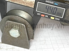 Bánh xe sắt ray V 60 mm