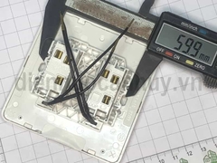Bộ công tắc đôi 2 chiều AvatarOn E8332L2LED_WE_G19 Schneider có đèn