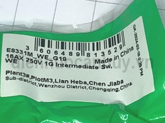 Bộ công tắc trung gian AvatarOn E8331M_WE_G19 Schneider