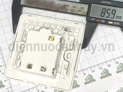 Bộ ổ cắm đơn đa năng E83426TS_WE_G19 Schneider