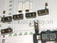 Bộ bản lề kẹp kính cánh tủ chốt nhấn mở