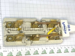 Cầu dao 30A 2P đảo chiều đế sứ Vinakip đen