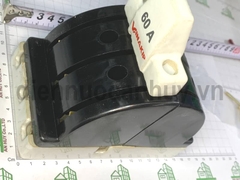 Cầu dao đế sứ đảo chiều Vinakip 3P 60A