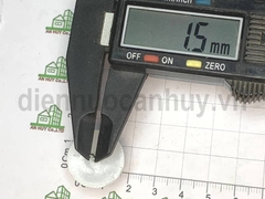 Chân đinh nhựa trắng đóng bàn ghế loại to dẹt 20 mm