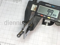 Chốt cửa gỗ Việt Tiệp 10300 đế ô van 30x68 mm