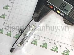 Chốt cửa gỗ Việt Tiệp 10300 đế ô van 30x68 mm