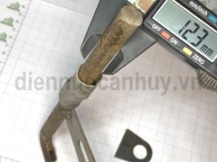 Chốt đứng cửa sắt hàn phi 12 dài 22cm