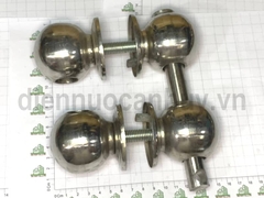 Chốt ngang quả đấm tròn inox lắp cho cổng inox