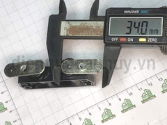 Chốt nam châm nhấn mở đôi cửa tủ gỗ