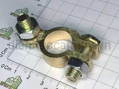 Cọc bình ắc quy đồng thau cho cọc 16mm. Đầu kẹp cực ắc quy dẫn điện tốt và chống ăn mòn cho ô tô, máy phát điện
