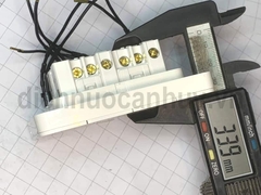 Bộ công tắc 4 bốn 1 chiều AvatarOn E8334L1LED_WE_G19 Schneider có đèn