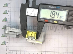 Công Tắc Cửa Máy Giặt Electrolux EWF10932-12942 loại 3 chân DKS3D