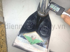 Cuốc đất hàn sẵn cán dài 1 mét