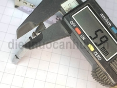 Mũi bắn vít một đầu 4 cạnh và 1 đầu 2 cạnh