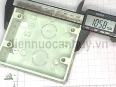 Đế âm Sino dùng cho mặt 4, 5, 6 hạt chữ nhật hoặc kết hợp 1 át cóc với 2 mô dun S2158