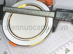 Đèn led downlight MPE DLVL 9 3C nguyên khối viền vàng 105/9W  Đổi mầu