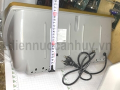 Đèn sưởi treo tường Kangaroo KGWH3/G Kích thước 55cm (3 bóng vàng có thể đổi thành bóng trắng). Đèn sưởi ấm đa năng lắp đặt linh hoạt cho nhà tắm, phòng ngủ, bếp