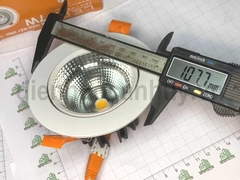 Đèn âm trần lỗ mở 90 mm mặt kính Asia COB 7W mầu vàng