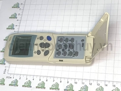 Điều khiển LG mở nắp viền xanh xám