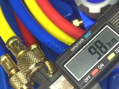 Đồng hồ nạp gas đôi có dây Value VMG-2-R22-B