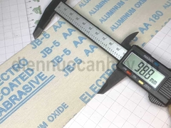 Giấy nhám mịn 180 chà trường vải cuộn trắng JB-5 AA 180)