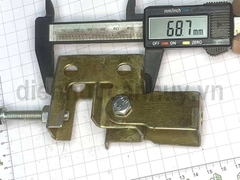 Kẹp xà gồ chữ P sắt mạ đồng vàng 10