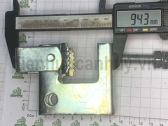 Kẹp xà gồ chữ P sắt mạ trắng 12
