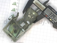 Kẹp xà gồ chữ P sắt mạ trắng 12