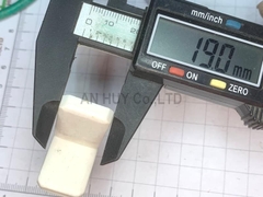 Ke sắt L có nắp đậy nhỏ nhựa Trắng 35x25x19x1.6mm
