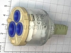 Lõi óc sen trắng trong đế bằng 3 lỗ to 40mm