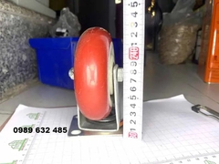 Bánh xe nhựa TPR đế xoay Không khóa mầu đỏ mận 10