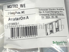 Mặt đôi 2 thiết bị chữ nhật AvatarOn A M3T02_WE Schneider