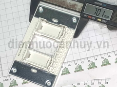 Mặt hạt công tắc chữ nhật AvatarOn A M3T01_WE Schneider