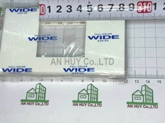 Mặt ổ đơn ba chấu đa năng Panasonic WEV1181SW (hộp 10 cái)
