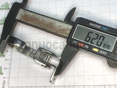 Móc treo tường chữ  C xoay