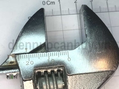Mỏ lết thường 8 inch 200mm độ mở 2cm